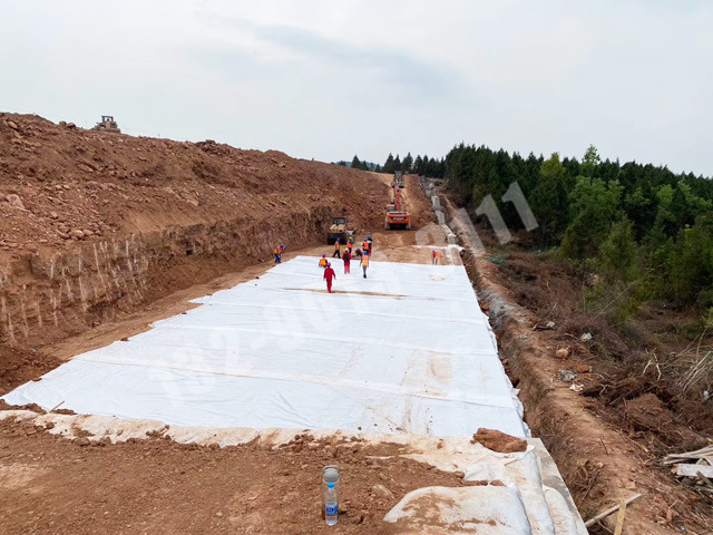 耐久加筋濾網(wǎng)施工